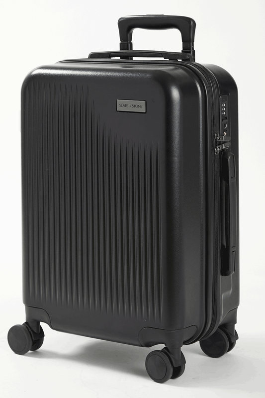 CARRY ON SPINNER SUITCASE