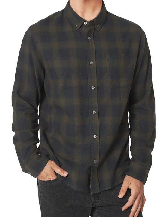 FLANNEL BUTTON DOWN SHIRT W POCKET